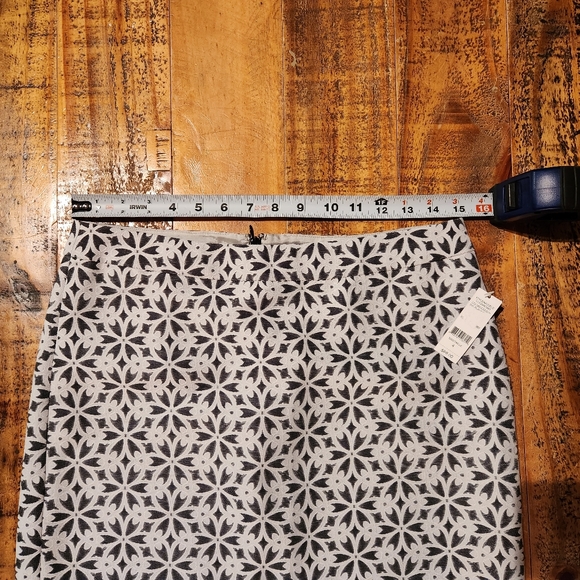 🌺LORD N' TAYLOR skirt - Picture 8 of 9